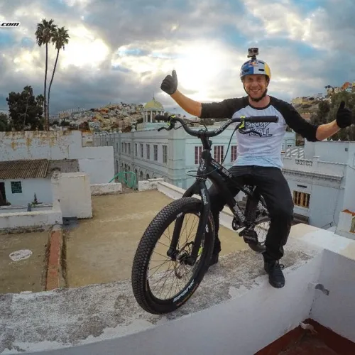 Danny MacAskill - Cascadia