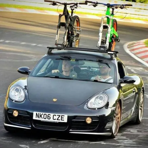 Honza odpovídá: 22 důvodů, proč je auto lepší než kolo