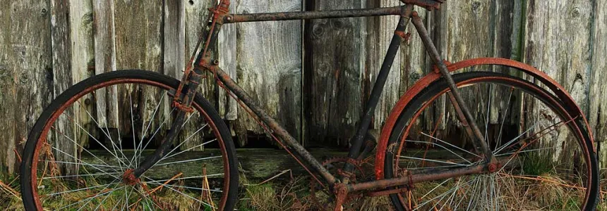 Zima klepe na dveře: Jak nejlépe zazimovat kolo?