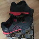 ElementStore | Five ten kestrel black red